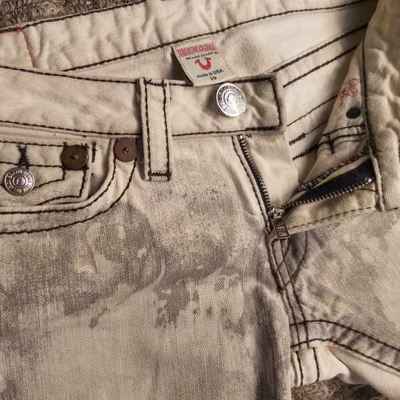 True Religion Short Shorts - Picture 4 of 8